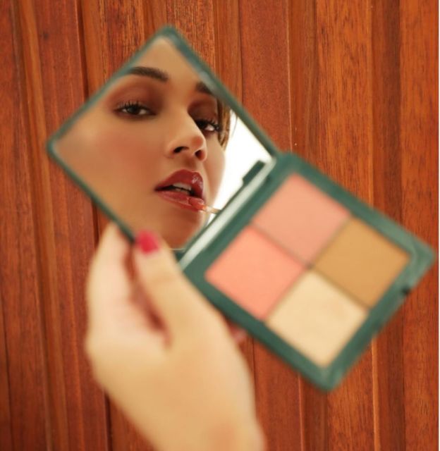 Rekomendasi 7 Makeup Palette Simpel dan Cocok Dibawa Bepergian