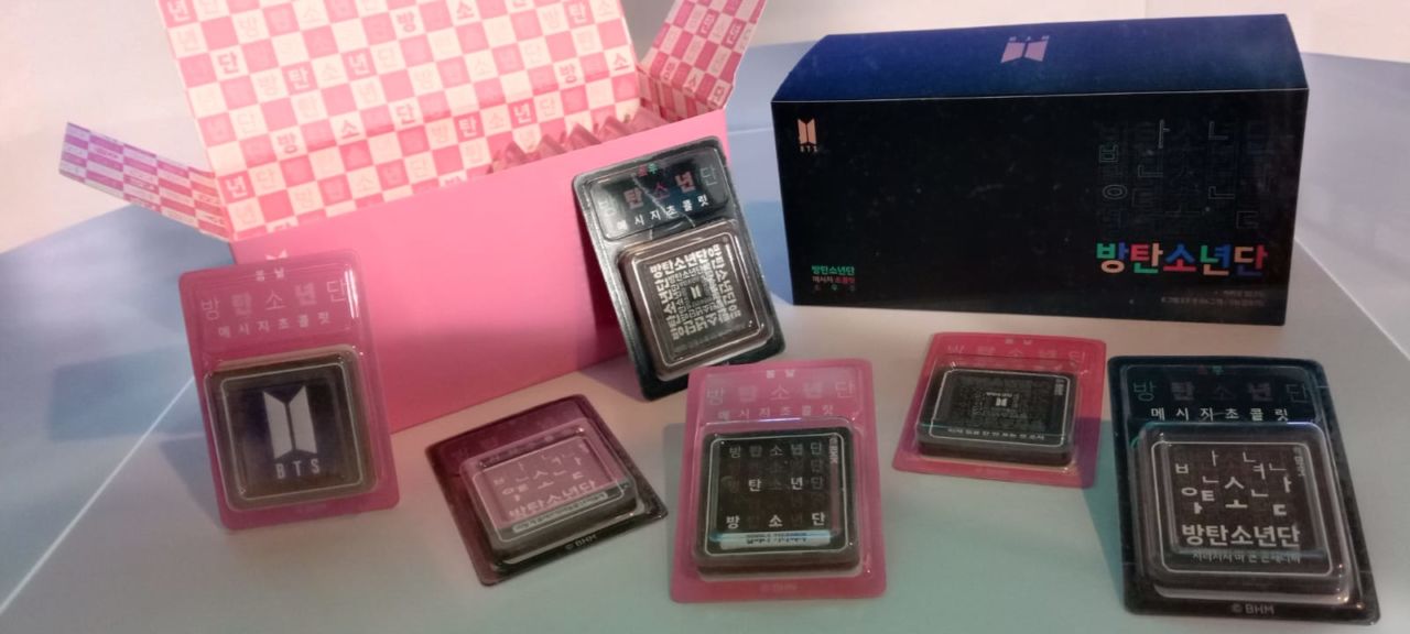 Siap Diserbu ARMY, Official Merchandise 'BTS Hangeul Message Chocolate' Hadir di Indonesia