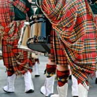 Sejarah Motif Tartan yang Mendunia. Awalnya Populer Sebagai Pakaian Kenegaraan Skotlandia