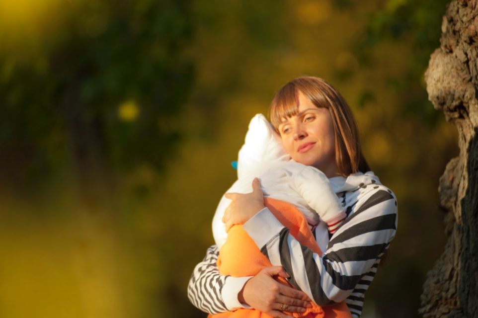 6 Hal Random yang Seringkali Terlintas di Benak Ibu Ketika Melihat Anaknya Tidur. Ah, Sweet!