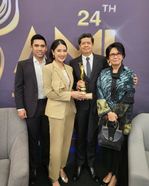 11 Potret Busana Penyanyi Wanita Indonesia di Acara AMI Awards 2021. Semua Memukau!