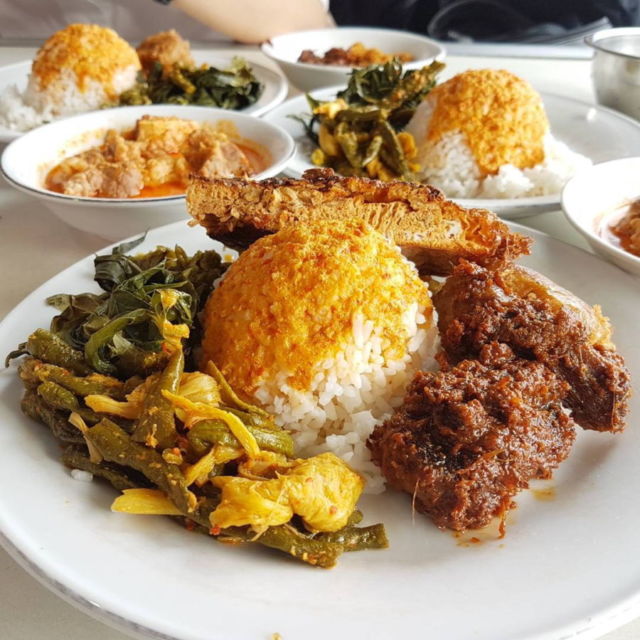 Fakta dan Keajaiban Nasi Padang, Makanan yang Seharusnya Masuk Jadi Salah Satu Keajaiban Dunia~