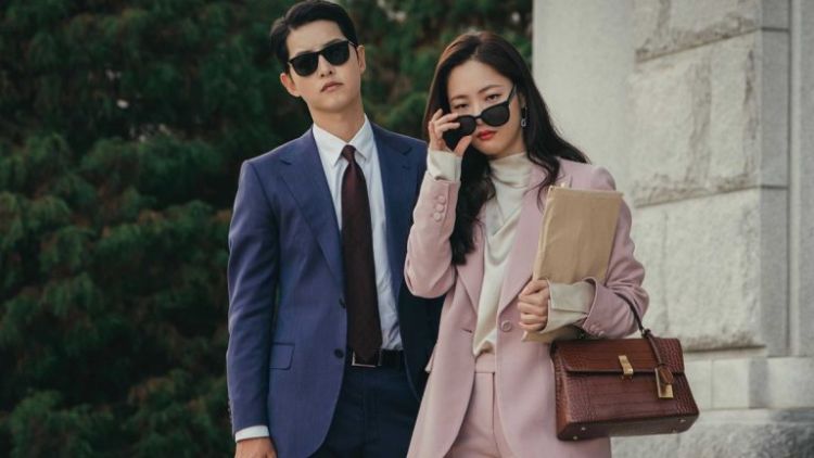 8 Gaya Berpakaian ala Pasangan di K-Drama. Bisa Disontek nih Buat OOTD Kamu dan si Dia~