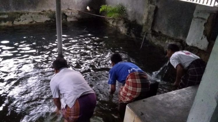 Memprihatinkan, Jemaah Harus Berwudu Dari Kolam Tadah Hujan Selama 40 Tahun