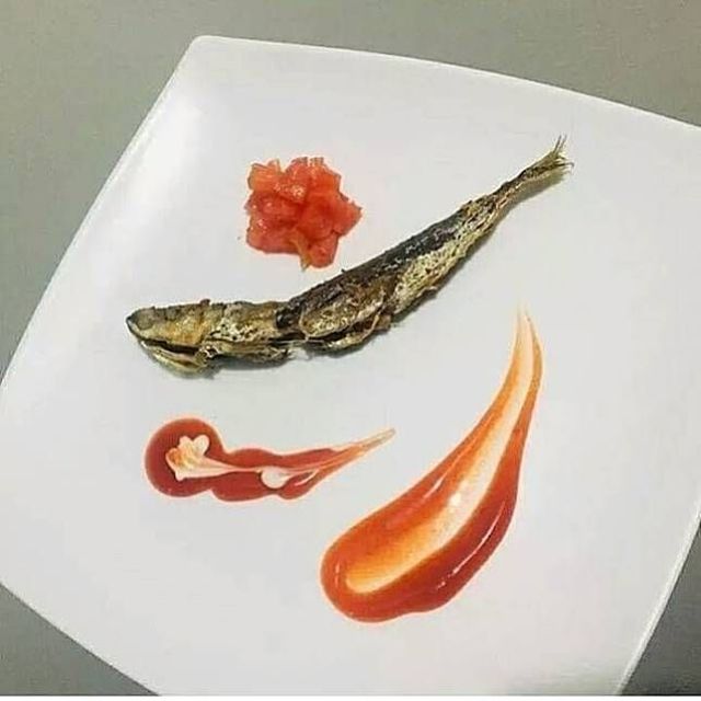 10 Foto Kreatifitas Plating Makanan Low Budget, Tetap Gengsi Meski Duit Lagi Tipis~