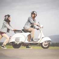 Vespa Klasik Bikin Asyik, Siap Menemani Perjalananmu