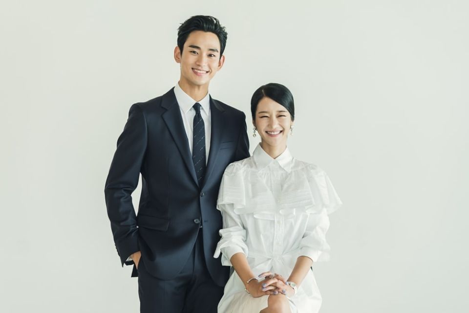 8 Gaya Berpakaian ala Pasangan di K-Drama. Bisa Disontek nih Buat OOTD Kamu dan si Dia~