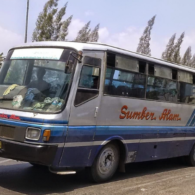 Nostalgia Pedagang Asongan Bus Antar Kota. Berkah Buat Anak Kecil, Derita Bagi Orang Tua~