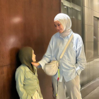 Zaskia Mecca Tak Pernah Paksa Anak Berjilbab, Terharu Dengar Putrinya Ingin Belajar