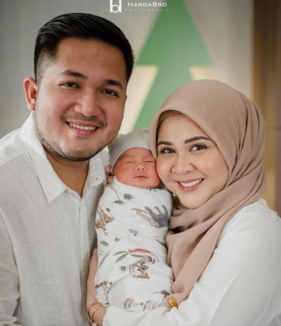 Artis yang Dikaruniai Anak Pertama di Tahun 2021; Bikin Publik Ikut Bahagia