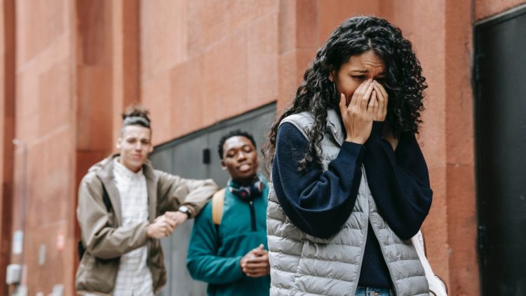 5 Alasan Mengapa Orang Terdekat Acapkali Menjadi Pelaku Bullying