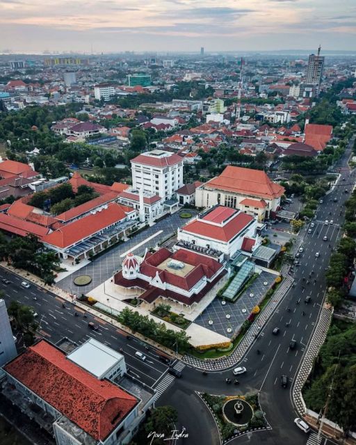 Alun-alun Surabaya