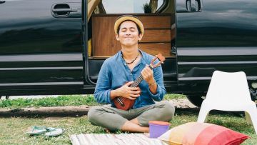 Lagu-lagu Budi Doremi yang Cocok Didengarkan saat Senja, Bukan Cuma Mesin Waktu