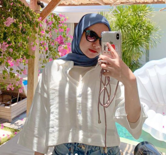 Potret Gaya Hijab ala Selebgram Diba Fahira @dibafahira