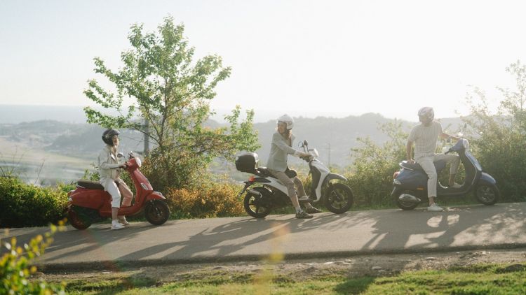 Pengalaman Pertamaku Belajar Naik Sepeda Motor. Dua Hari Sudah Lancar Meskipun Sempat Tersungkur di Semak Belukar