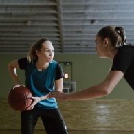 Hempaskan Mindermu Girls, Siapkan ini sebagai Modalmu Jadi Pemain Basket!