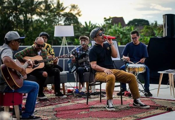 Sederet Band ini Wajib Tampil Seandainya When We Were Young Festival Ada di Indonesia