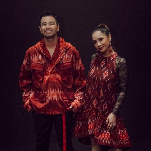 Gaya Busana Kompak ala Raffi Ahmad dan Nagita Slavina. Seru!