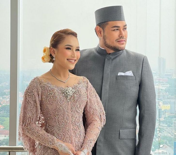 penampilan ivan gunawan dan ayu ting ting di nikahan syifa