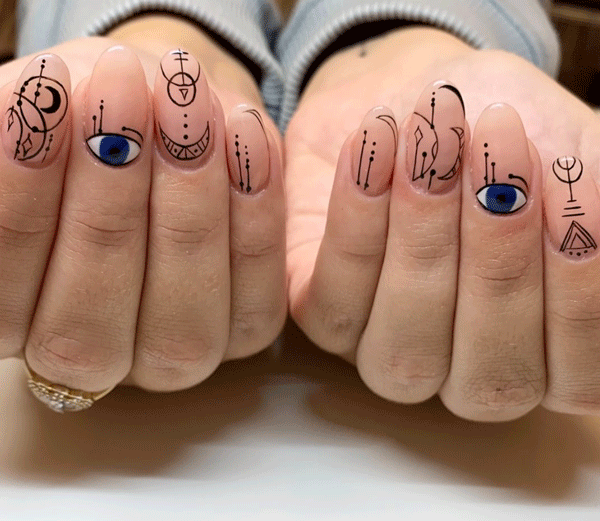 Tattoo nails