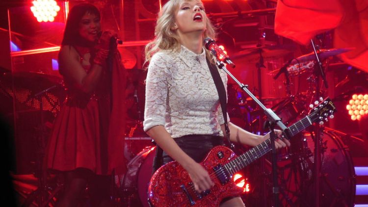 Biodata Taylor Swift, Musisi Amerika yang Karyanya Selalu Relate