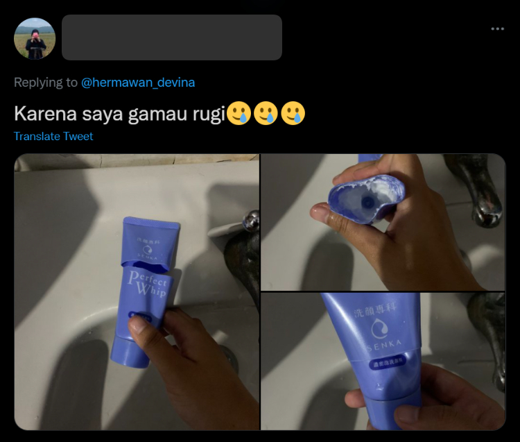 Menggunting face wash