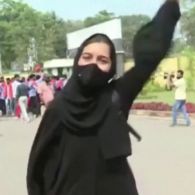 Mengenal Muskaan Khan, Muslimah yang Viral saat Menolak Larangan Hijab di India