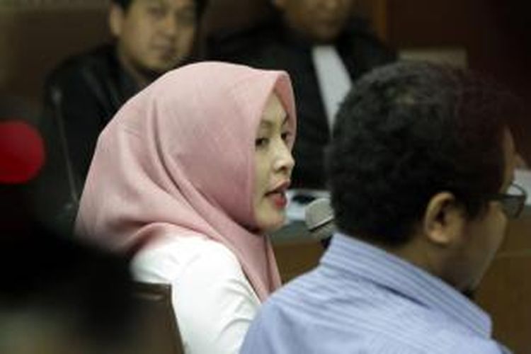 Angelina Sondakh bersaksi di sidang Nazaruddin