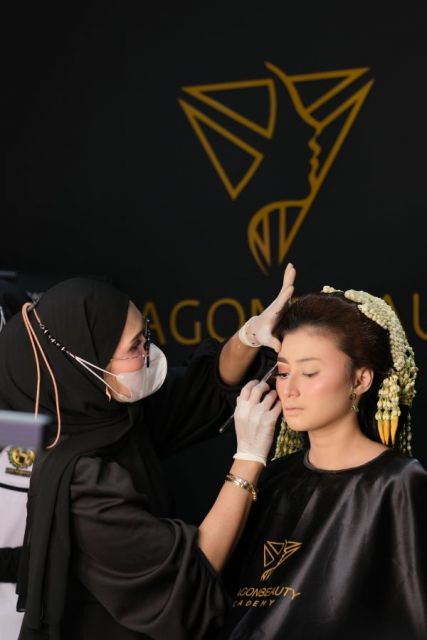 Grand launching Paragon Beauty Academy