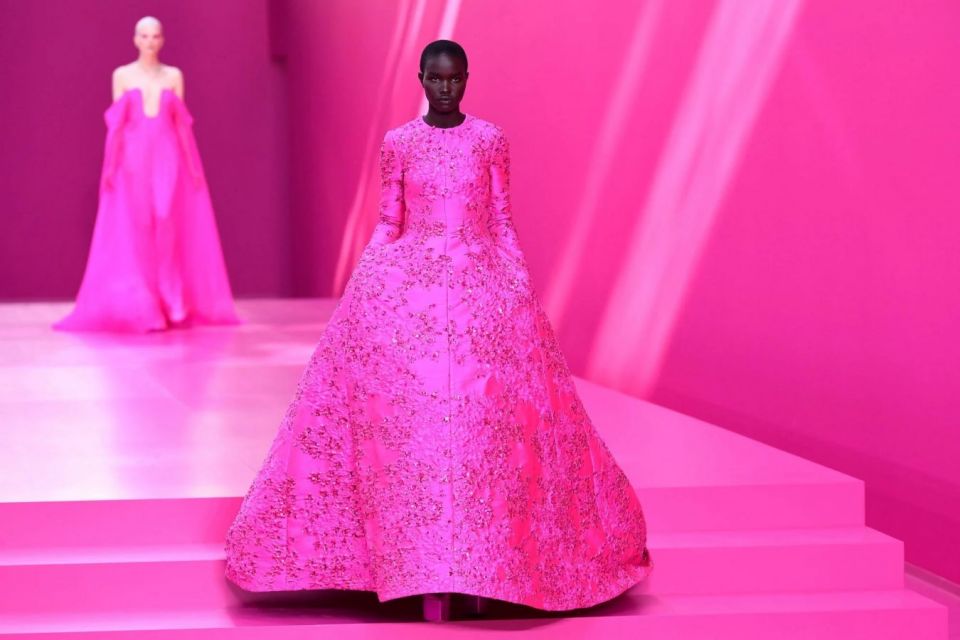 Fakta-fakta Pink Show Valentino di Paris Fashion Week