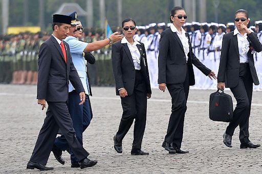 perkiraan gaji paspampres