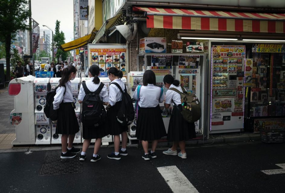 Larangan ikat rambut siswa perempuan di Jepang