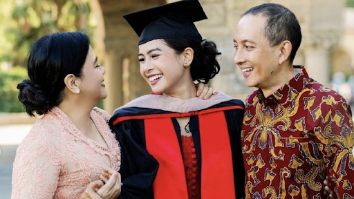 pendidikan maudy ayunda