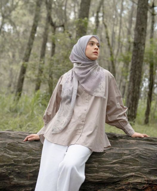 padu padan hijab segi 4 motif