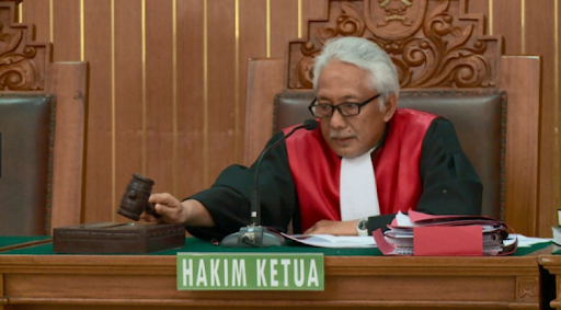 gaji pokok hakim