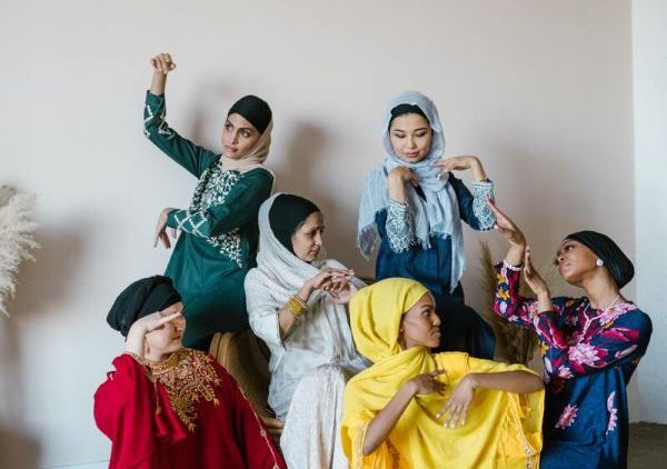 Bingung Cari Bahan untuk Buat Gamis Lebaran? Simak Rekomendasi Berikut Ini!