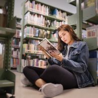 5 Jenis Bacaan yang Bisa Kamu Pilih untuk Tingkatkan Literasi