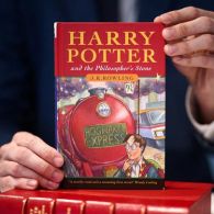 Cetakan Langka Edisi Pertama Harry Potter Dilelang Mulai dari Rp3,6 Miliar. Apa Uniknya?