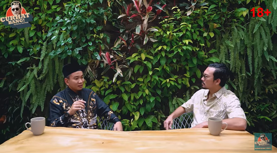 Denny Sumargo Jalani Rukiah dengan Ustadz, Imbas Podcast-nya Disebut Kutukan