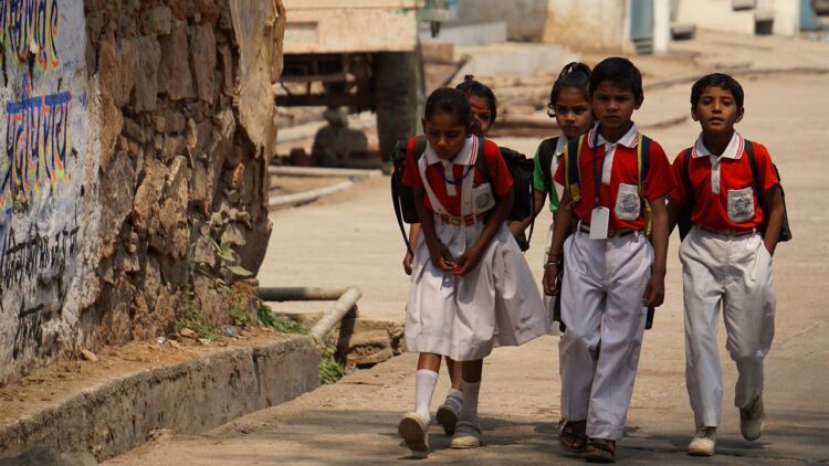 6 Alasan Kenapa Liburan Sekolah saat Kecil Jadi Momen yang Menyebalkan, Pernah Mengalami?