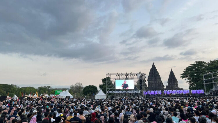 Senja di Prambanan Jazz 2022 dan Suguhan Musik Rasa Internasional