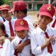 Baris Sebelum Masuk Kelas Sampai Lomba Duduk Rapi, Kenangan SD ini Bikin Hidup Berasa Sederhana