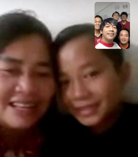 D'Masiv video call dengan Ibu Yuli dan D'Masiv Rahmad