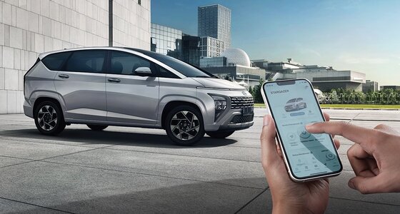 Fitur Bluelink yang menghubungkan komponen mobil ke aplikasi ponsel | Credit: Hyundai