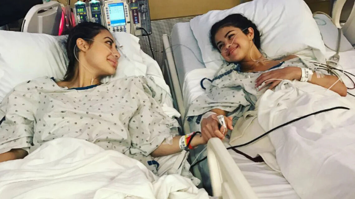 Francia Raisa saat mendonorkan ginjalnya untuk Selena