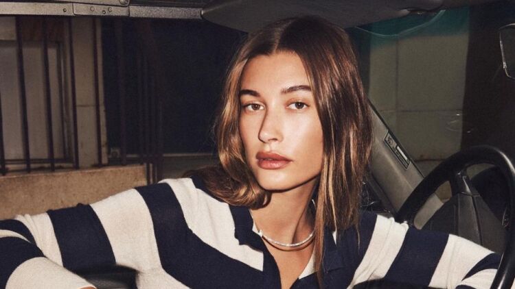 Bantah Rumor Hamil, Hailey Baldwin Cerita Idap Kista Ovarium Seukuran Apel