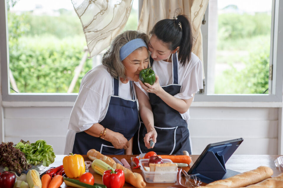 3 Cara Sederhana Tapi Penuh Makna untuk Rayakan Hari Ibu, Yuk Coba