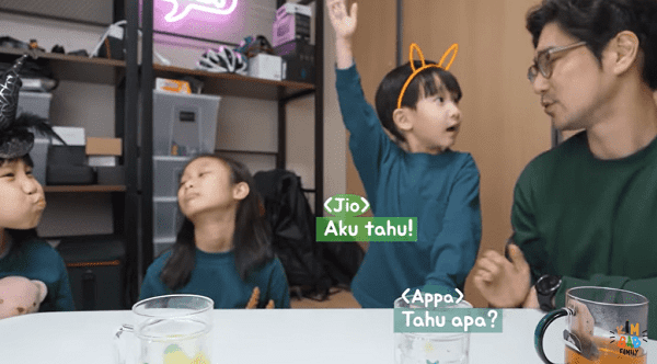 Jio menyampaikan pendapat di YouTube Kimbab Family