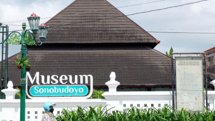 Liburan Tahun Baru Ke Museum Sonobudoyo Menyaksikan Karya Spektakuler