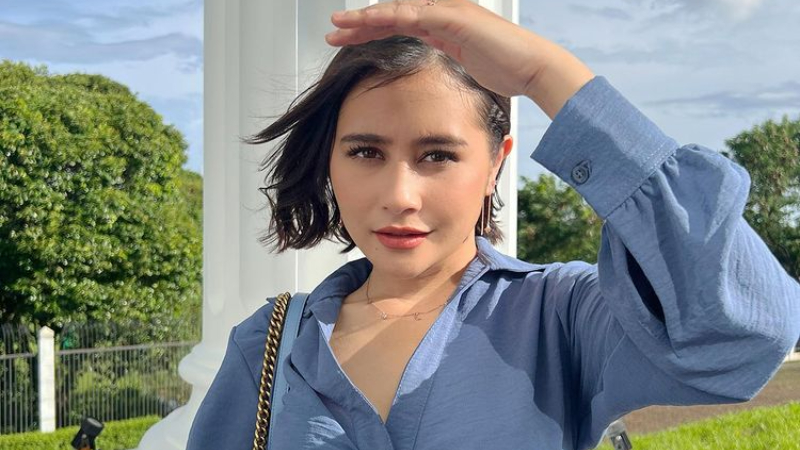 Prilly pakai bahasa baku